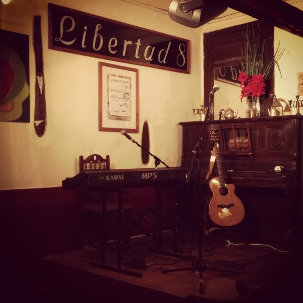 Libertad 8