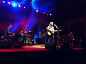Andrés Suárez con banda en Torrijos en 2015